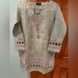 Pakistani/ Indian party ready to wear